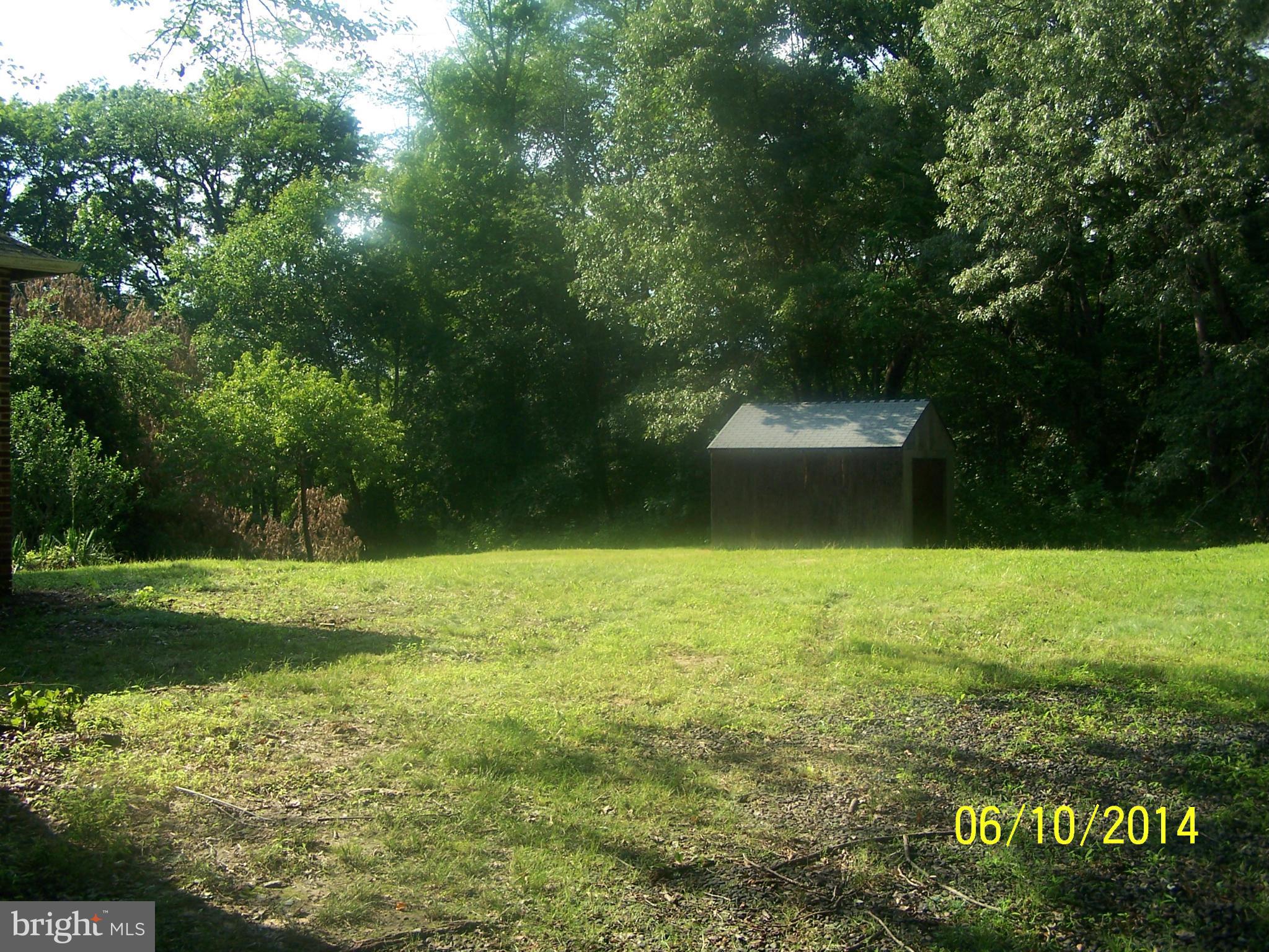 8700 Pine Avenue Bowie, MD 20715 - Photo 13 of 14 YARD