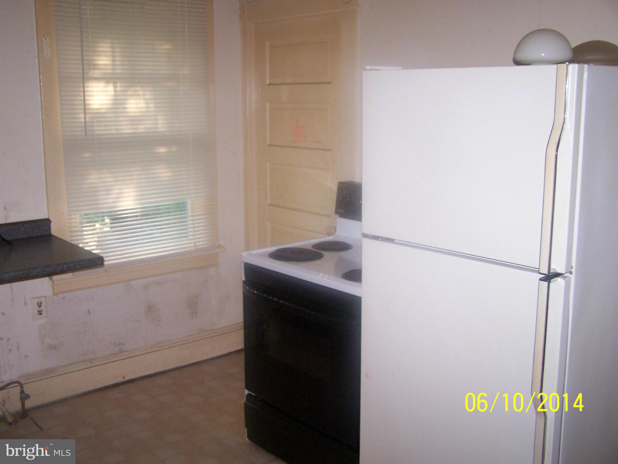 8700 Pine Avenue Bowie, MD 20715 - Photo 4 of 14 Kitchen