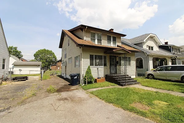 $134,750 | 2409 Hilton Avenue, Ashland, KY 41101