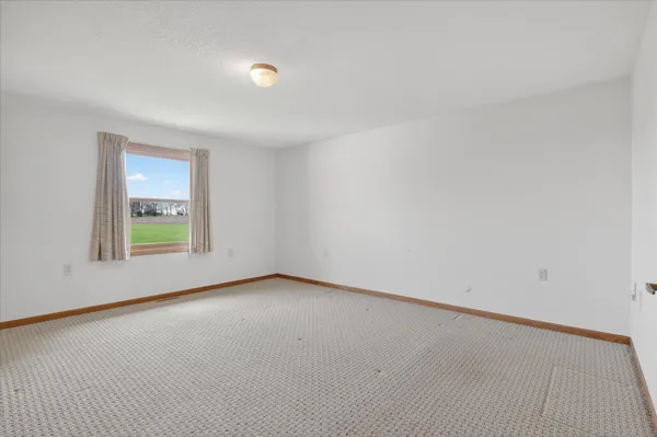 $349,900 | 1936 Hoosier Road, Franklin Grove, IL 61031