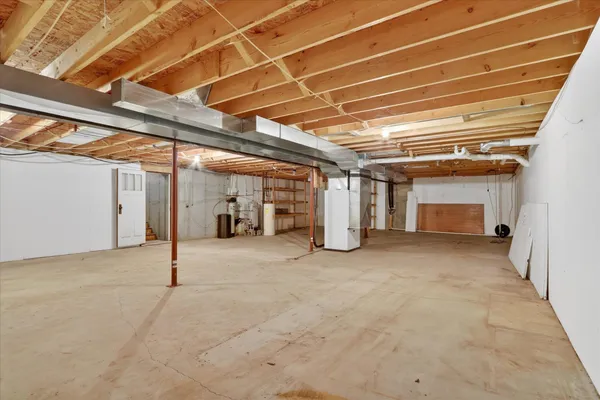 $349,900 | 1936 Hoosier Road, Franklin Grove, IL 61031