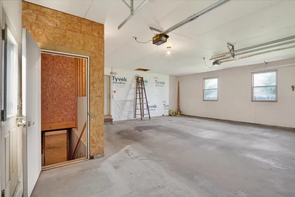 $349,900 | 1936 Hoosier Road, Franklin Grove, IL 61031