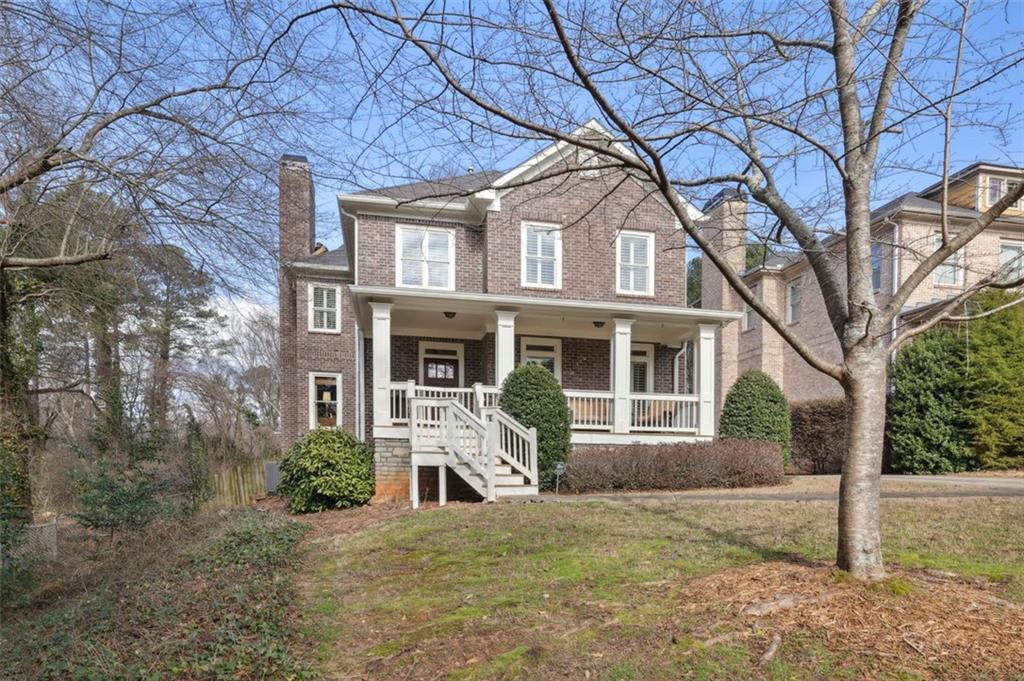 1310 Skyhaven Rd in East Atlanta
