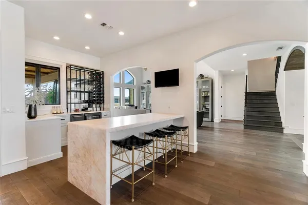$1,865,000 | 2106 County Road, Paris, TX 75462