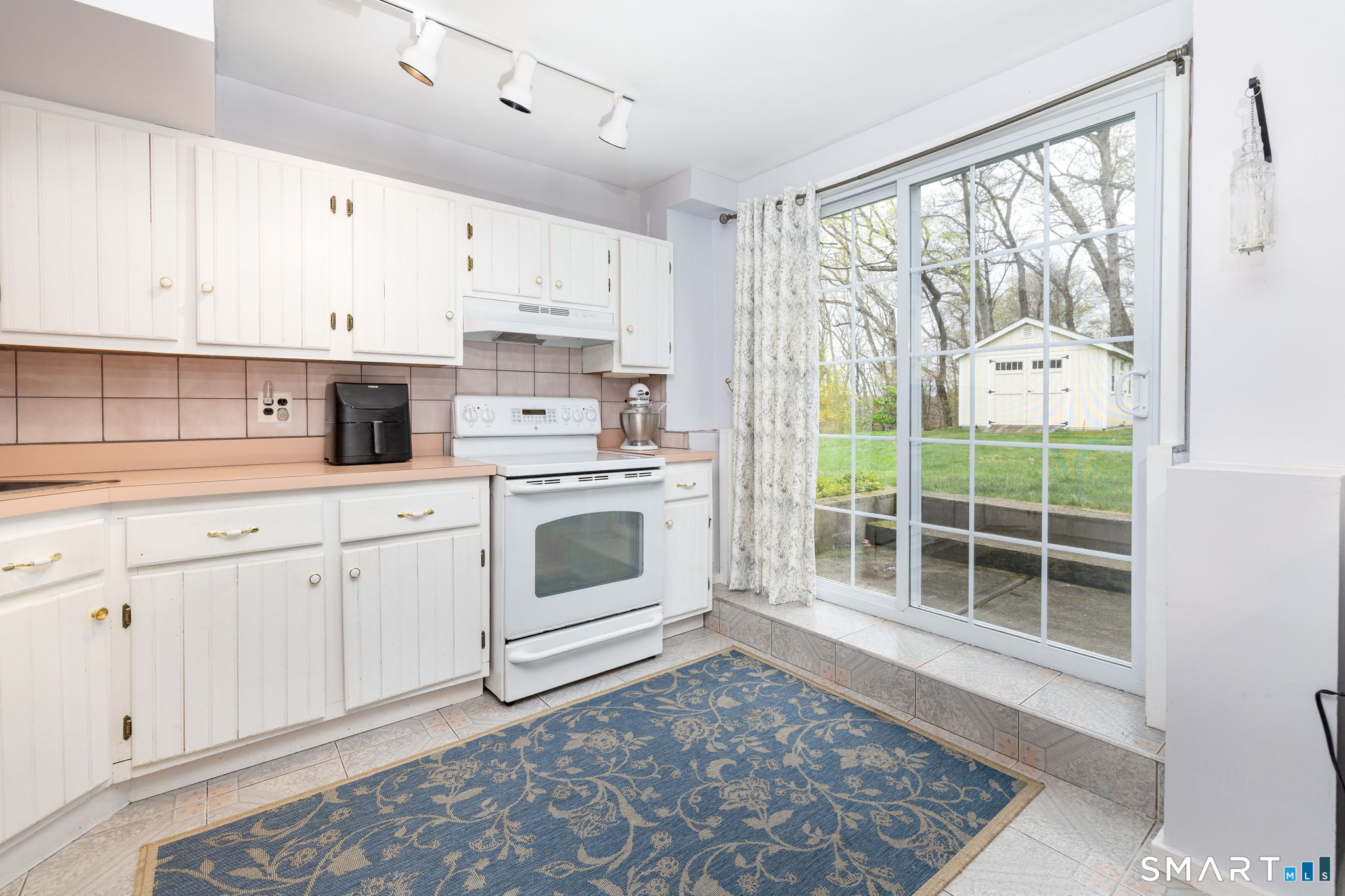182 Osborn Road Naugatuck, CT 06770 - Photo 22 of 39 Lower level additional kitchen