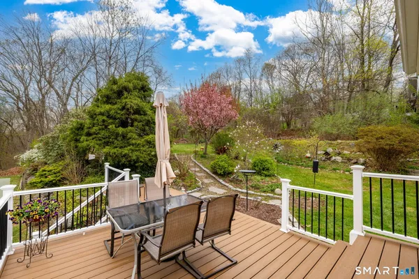 $385,000 | 182 Osborn Road, Naugatuck, CT 06770