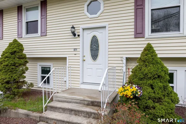 $385,000 | 182 Osborn Road, Naugatuck, CT 06770