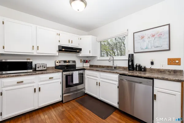 $385,000 | 182 Osborn Road, Naugatuck, CT 06770