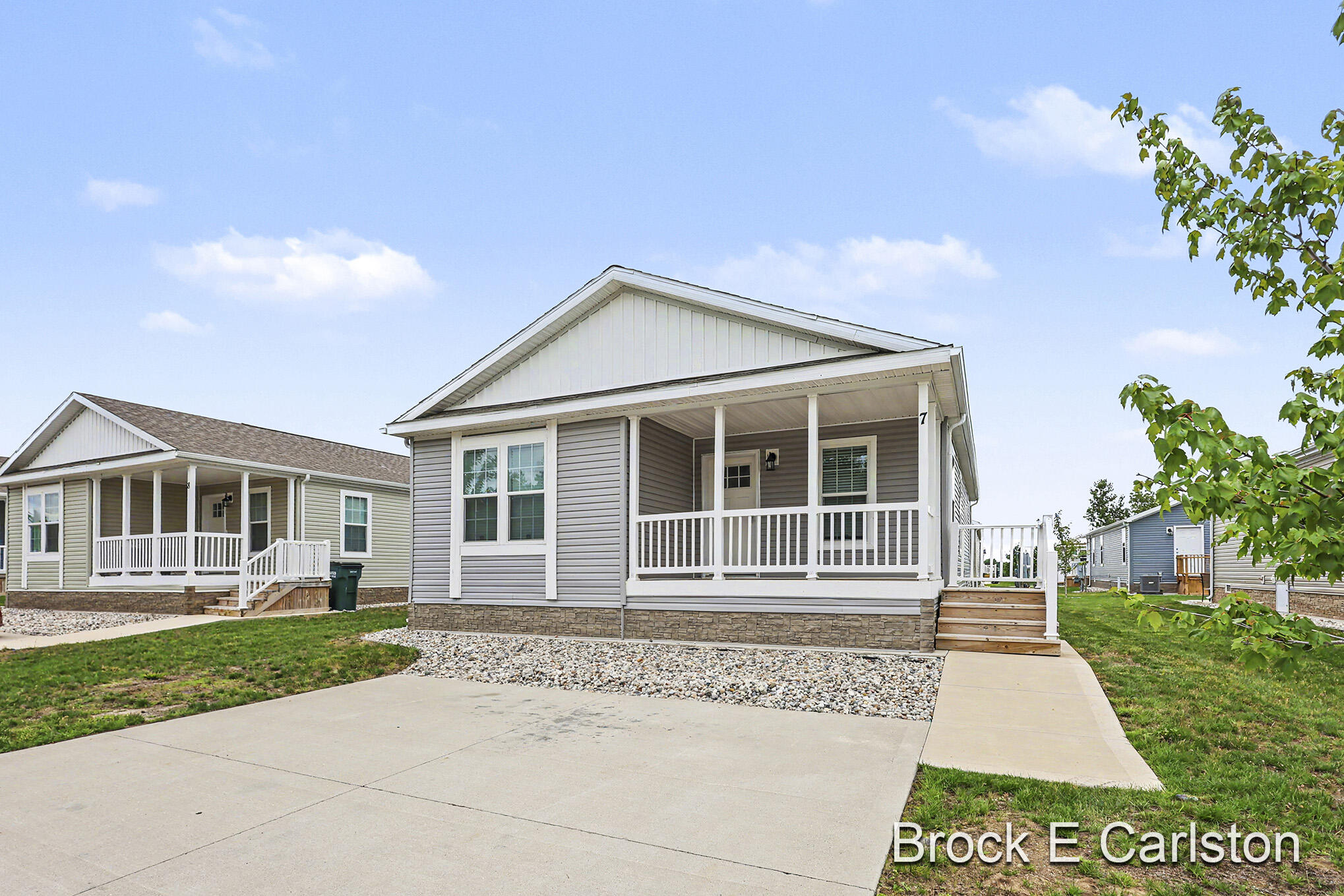 1283 East Ellis Road, Unit 7 Muskegon, MI 49441 - Photo 2 of 16 QJ1A9037