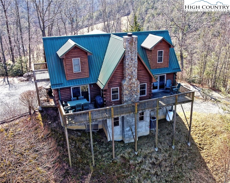 930 Rustic Road West Jefferson, NC 28694 - Photo 4 of 31 Gallery Image 4