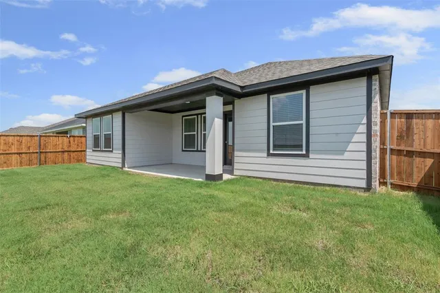 $2,850 | 1320 Water Canna Drive, Justin, TX 76247