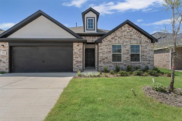 $2,850 | 1320 Water Canna Drive, Justin, TX 76247