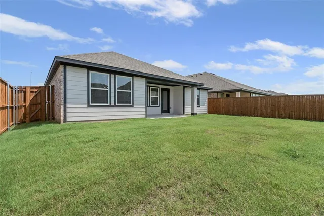 $2,850 | 1320 Water Canna Drive, Justin, TX 76247