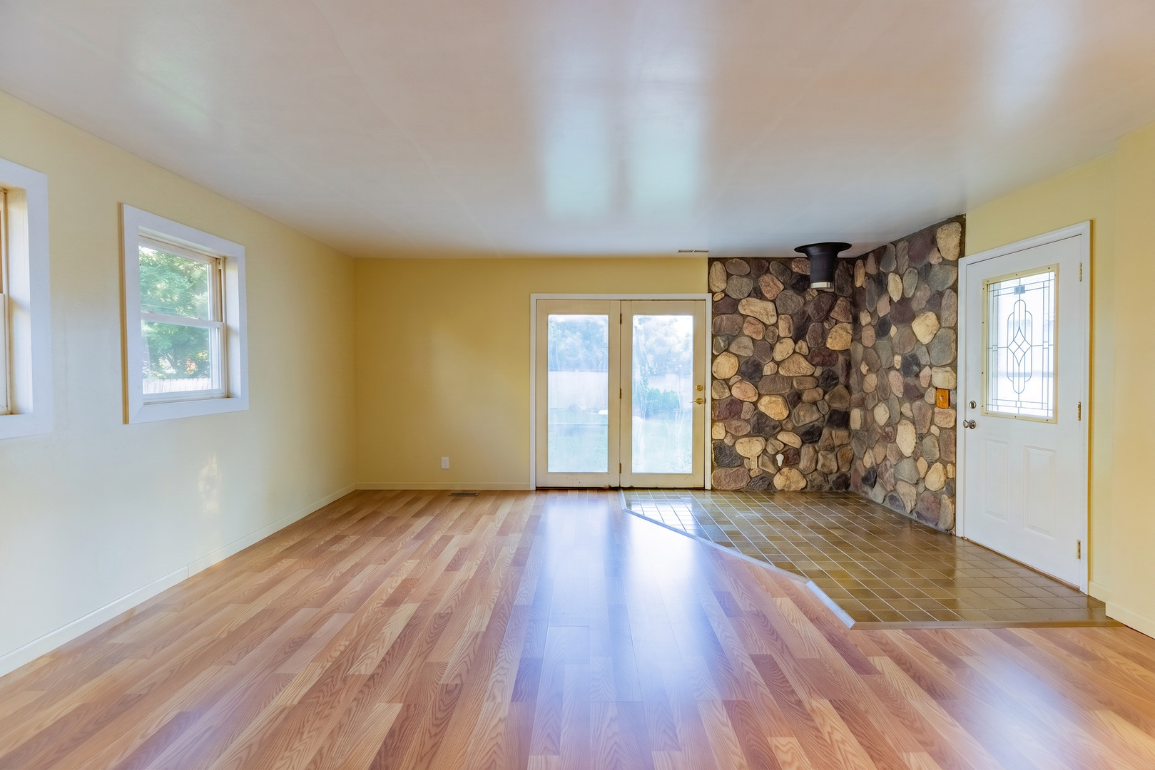 18843 West Deerpath Road Grayslake, IL 60030 - Photo 9 of 19 Gallery Image 9