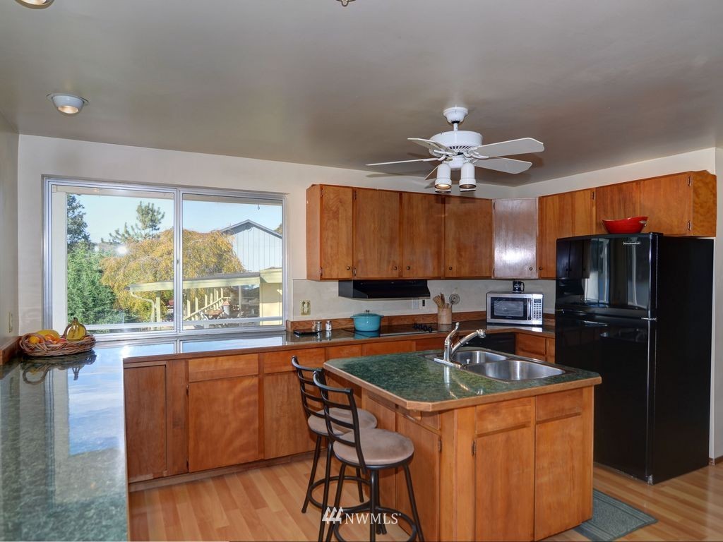 24104 North West View Road Mount Vernon, WA 98274 - Photo 13 of 24 Gallery Image 13