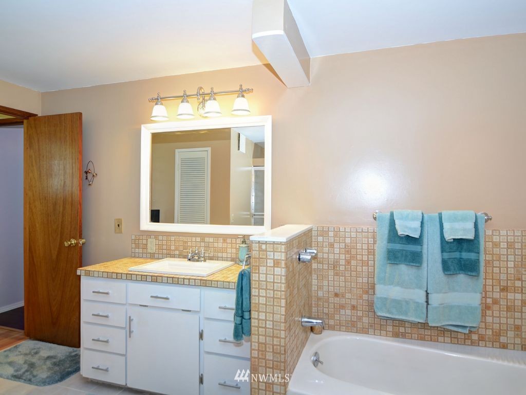 24104 North West View Road Mount Vernon, WA 98274 - Photo 16 of 24 Gallery Image 16