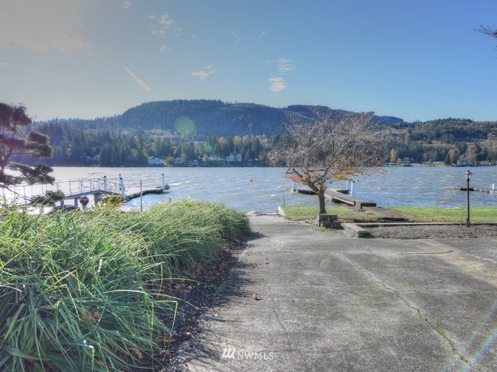 24104 North West View Road Mount Vernon, WA 98274 - Photo 4 of 24 Gallery Image 4