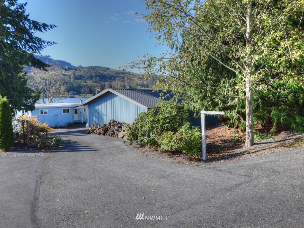24104 North West View Road Mount Vernon, WA 98274 - Photo 7 of 24 Gallery Image 7