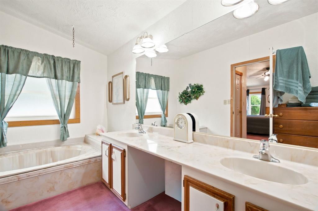 803 Spring Valley Road Paradise, TX 76073 - Photo 30 of 40 Gallery Image 30