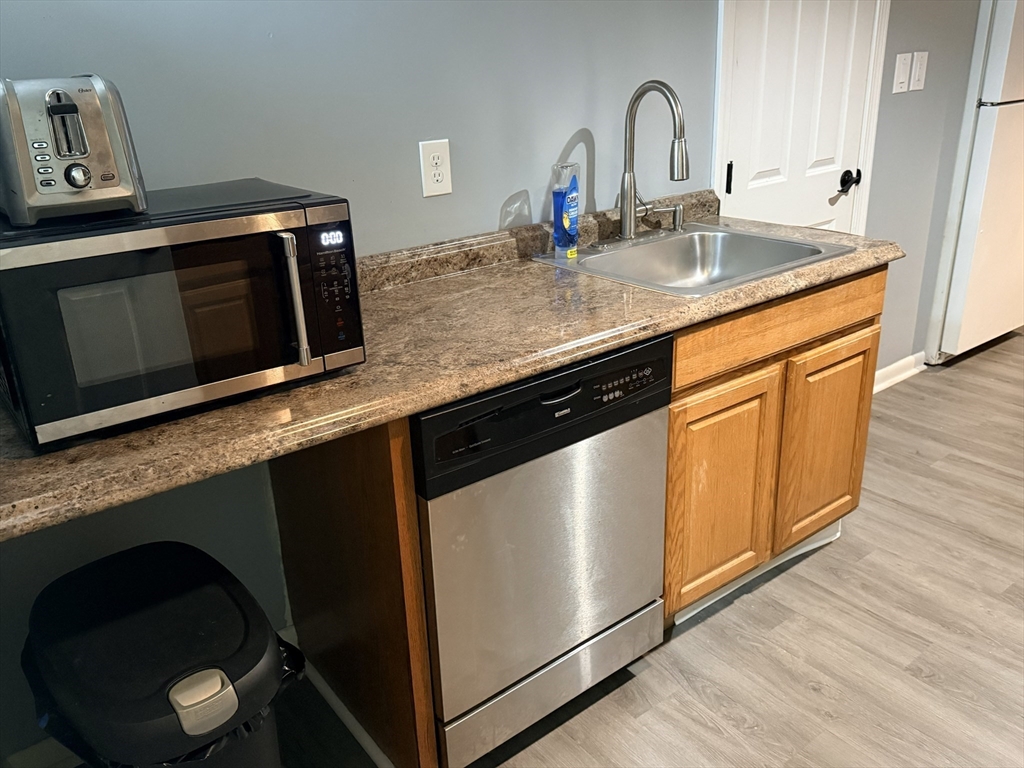 10 Lawrence Road Lynn, MA 01904 - Photo 4 of 12