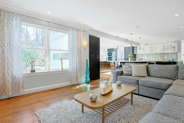 $985,000 | 21 Candlewood Court, Briarcliff Manor, NY 10510