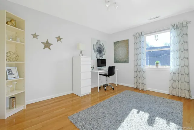 $985,000 | 21 Candlewood Court, Briarcliff Manor, NY 10510