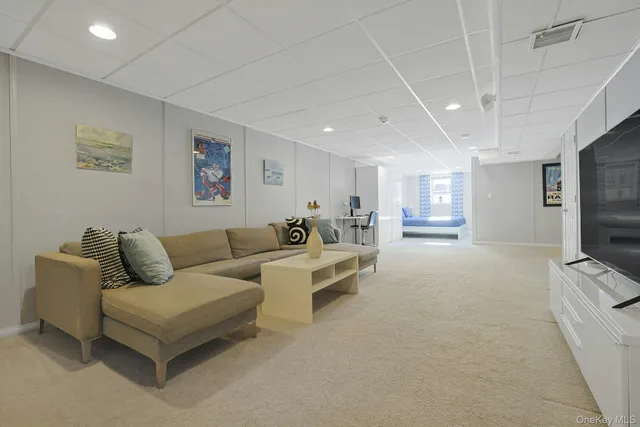 $985,000 | 21 Candlewood Court, Briarcliff Manor, NY 10510