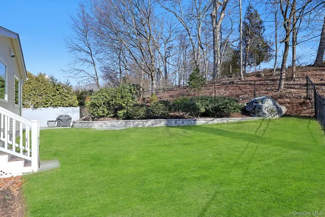 $985,000 | 21 Candlewood Court, Briarcliff Manor, NY 10510