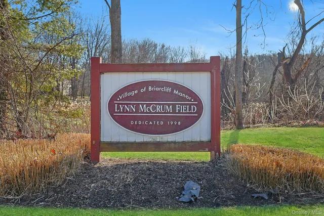 $985,000 | 21 Candlewood Court, Briarcliff Manor, NY 10510