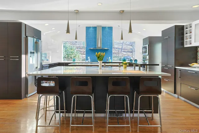 $985,000 | 21 Candlewood Court, Briarcliff Manor, NY 10510