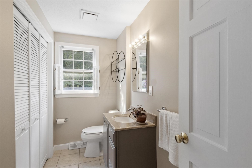 9 Butternut Road Westford, MA 01886 - Photo 17 of 42