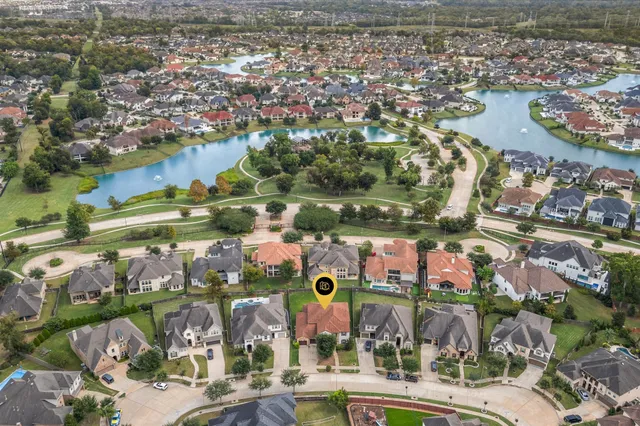 $1,050,000 | 5315 Iris Springs Lane, Sugar Land, TX 77479