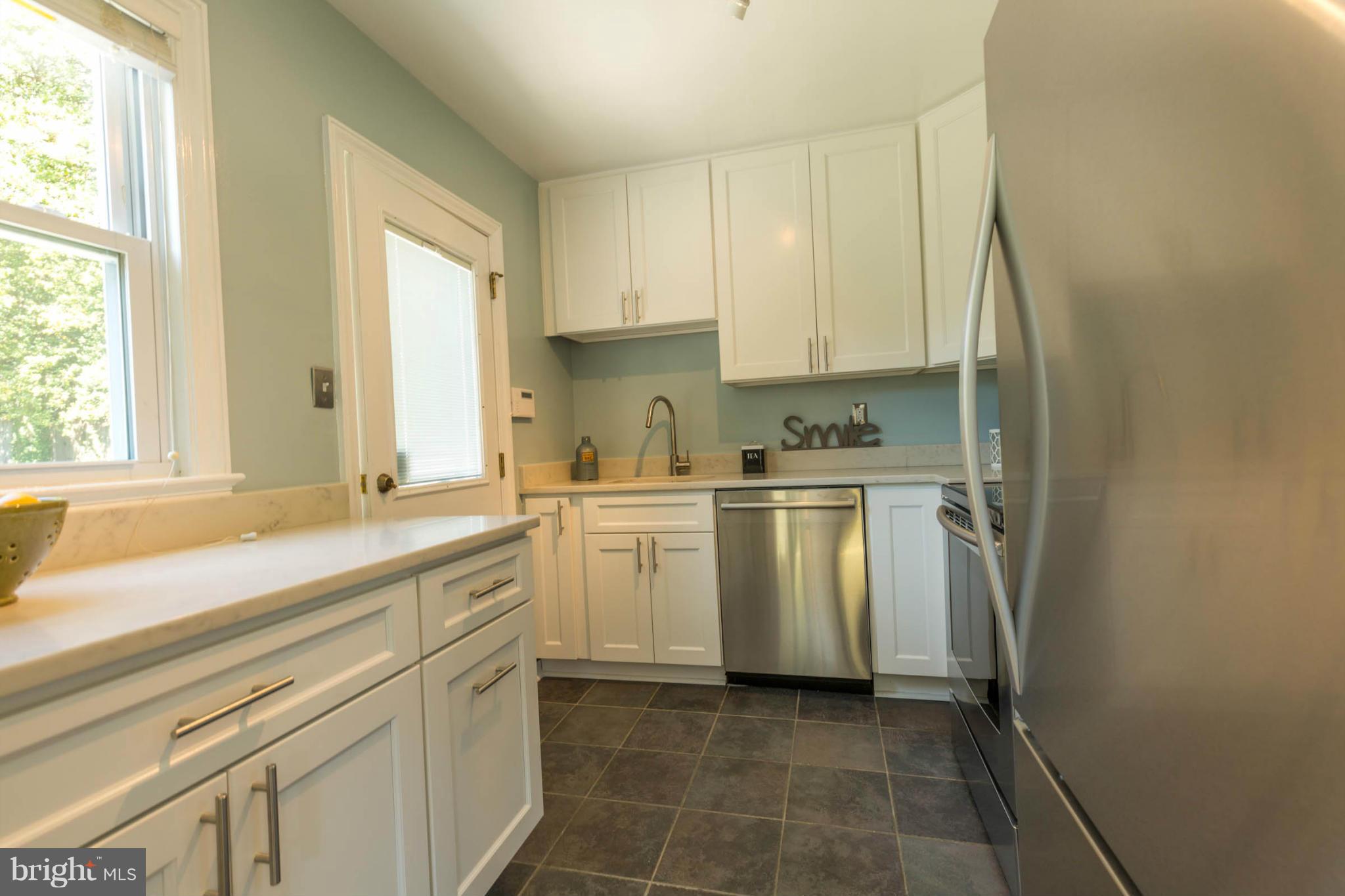 9937 Moss Avenue Silver Spring, MD 20901 - Photo 13 of 30 Kitchen
