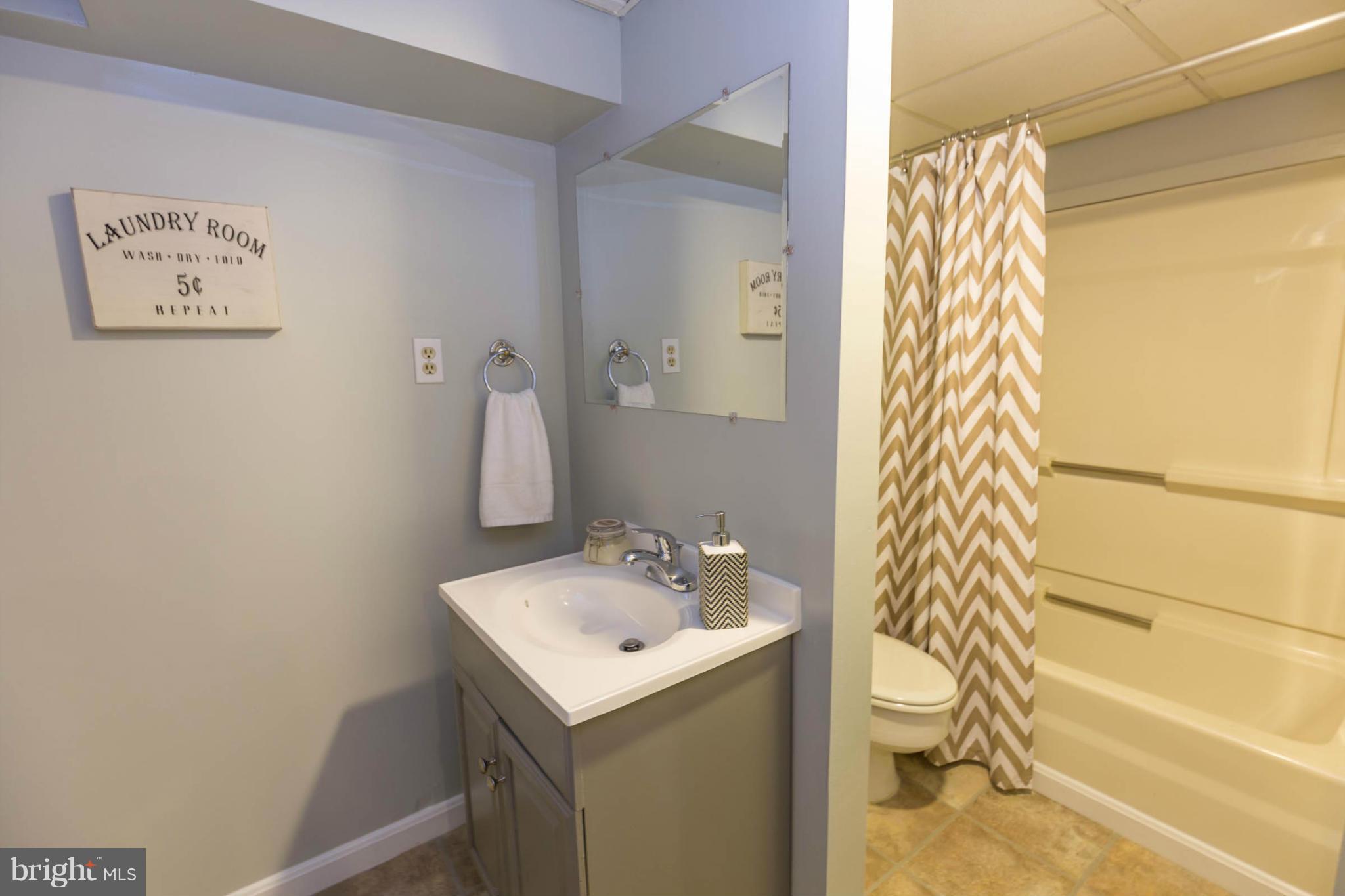 9937 Moss Avenue Silver Spring, MD 20901 - Photo 30 of 30 Bath