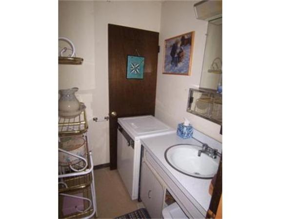 80 Damon Road, Unit 4305 Northampton, MA 01060 - Photo 8 of 12 Gallery Image 8