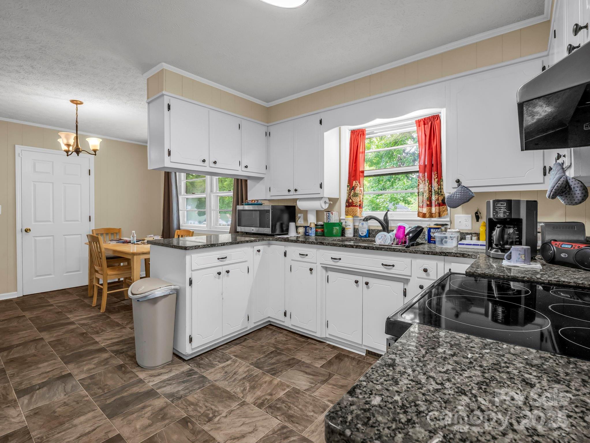 501 Weaver Street Cherryville, NC 28021 - Photo 7 of 30