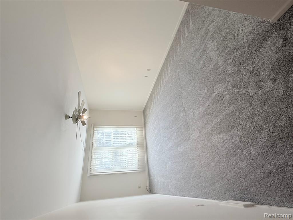 19710 West 13 Mile Road, Unit 201 Franklin, MI 48025 - Photo 14 of 34