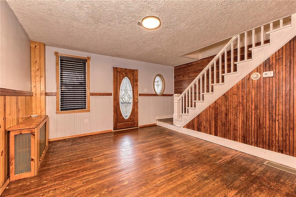 630 Broadford Road Connellsville, PA 15425 - Photo 3 of 37