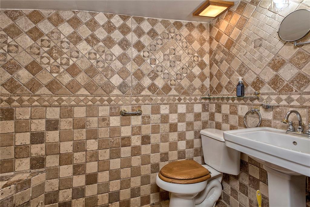 630 Broadford Road Connellsville, PA 15425 - Photo 9 of 37