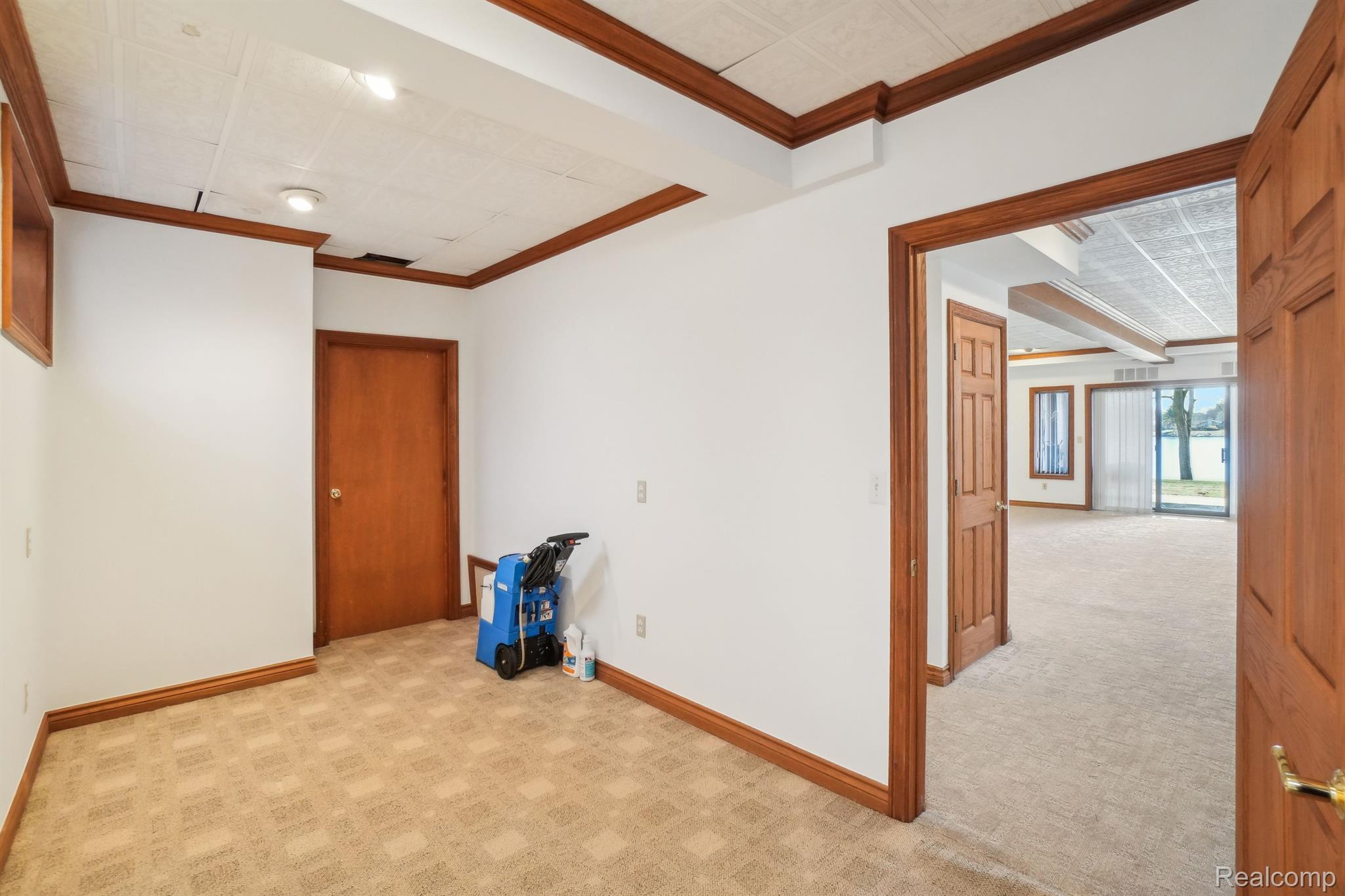 3641 Mann Road Clarkston, MI 48346 - Photo 39 of 61