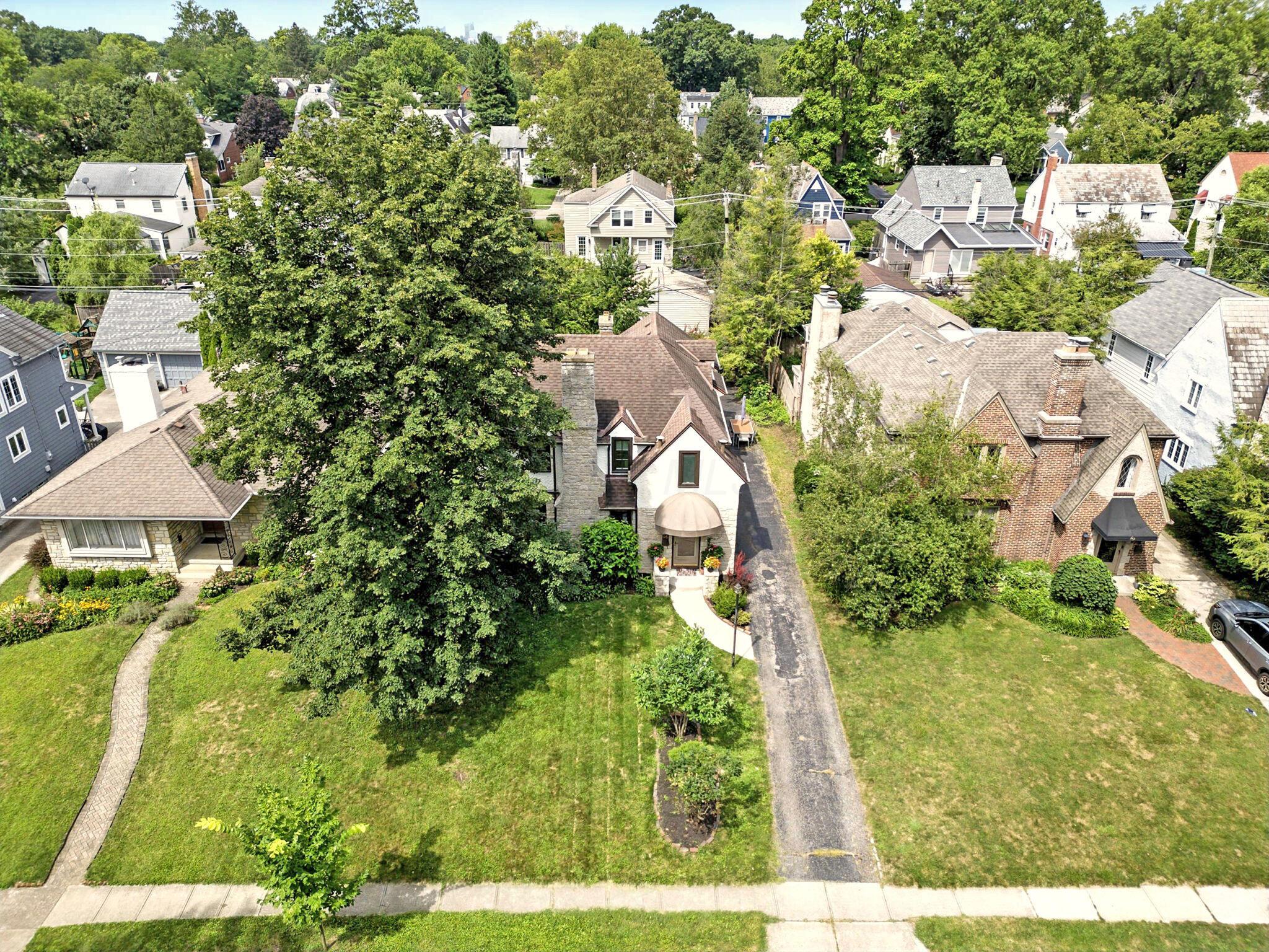 95 South Stanwood Road Columbus, OH 43209 - Photo 43 of 48 Aerial View