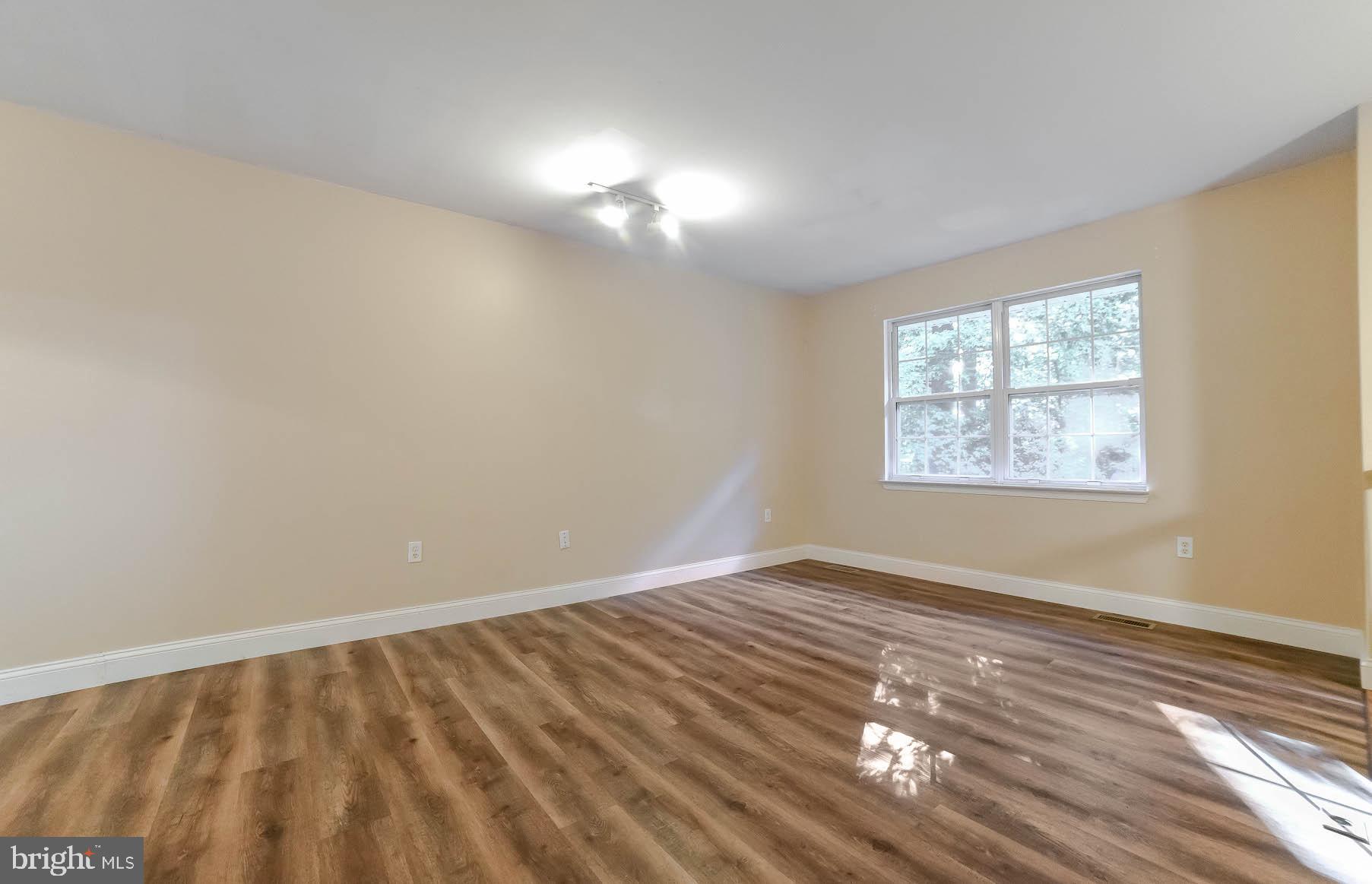 11885 Little Cove Point Road Lusby, MD 20657 - Photo 8 of 28