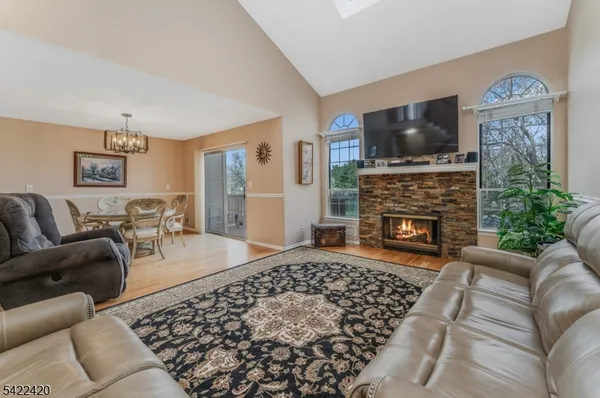 $519,900 | 268 Laurel Court, Whitehouse Station, NJ 08889