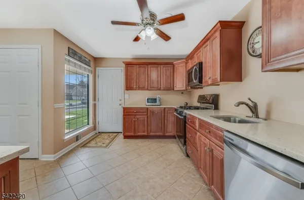 $519,900 | 268 Laurel Court, Whitehouse Station, NJ 08889