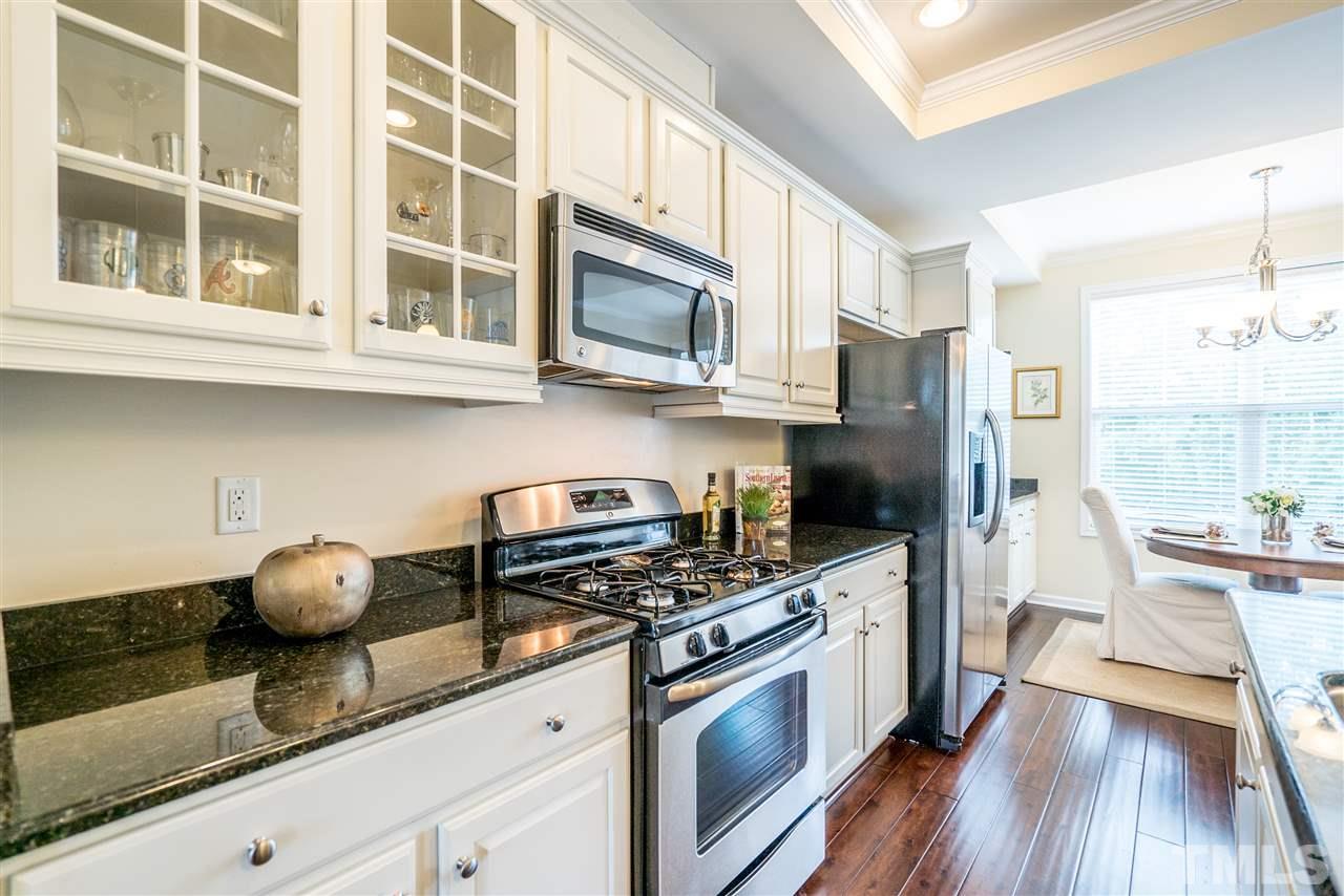 1649 Crafton Way Raleigh, NC 27607 - Photo 3 of 25