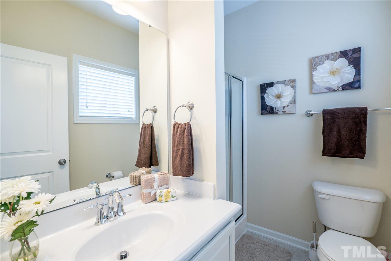 1649 Crafton Way Raleigh, NC 27607 - Photo 21 of 25