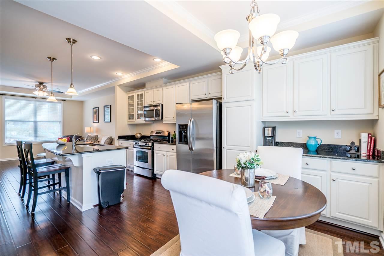 1649 Crafton Way Raleigh, NC 27607 - Photo 7 of 25