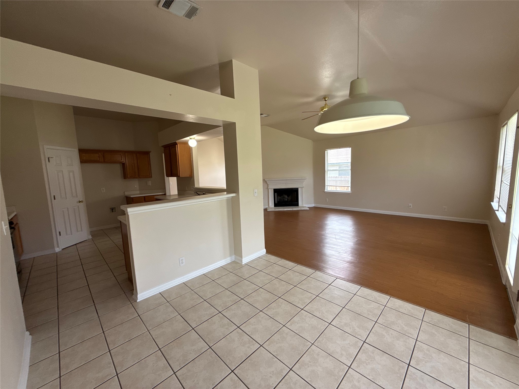 122 Little Lake Road Hutto, TX 78634 - Photo 4 of 19