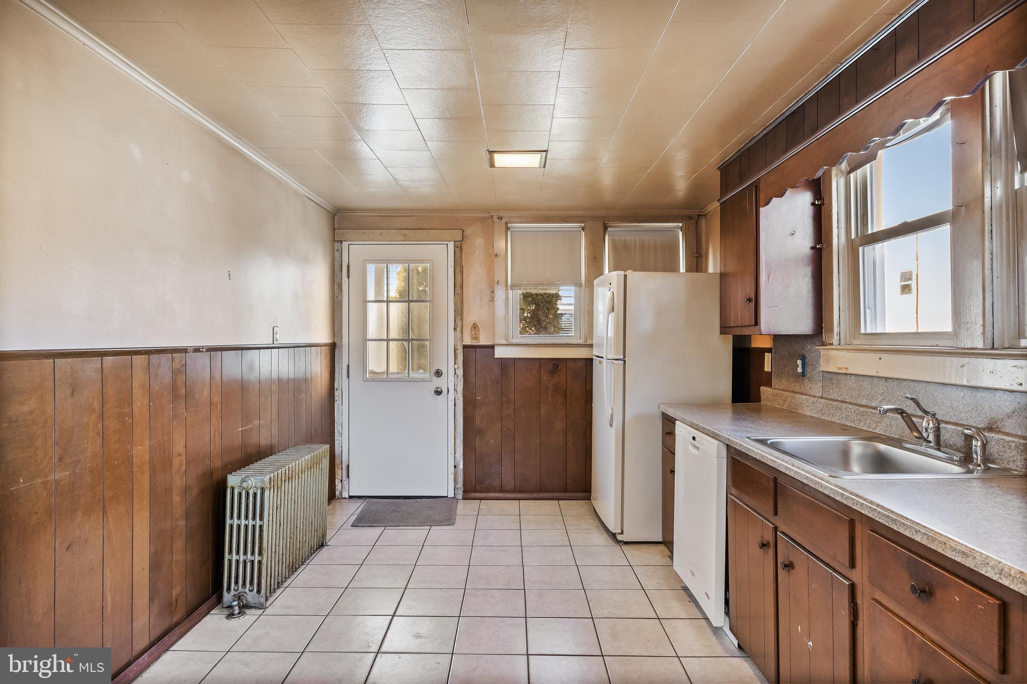 319 Taylor Street Riverside, NJ 08075 - Photo 13 of 27