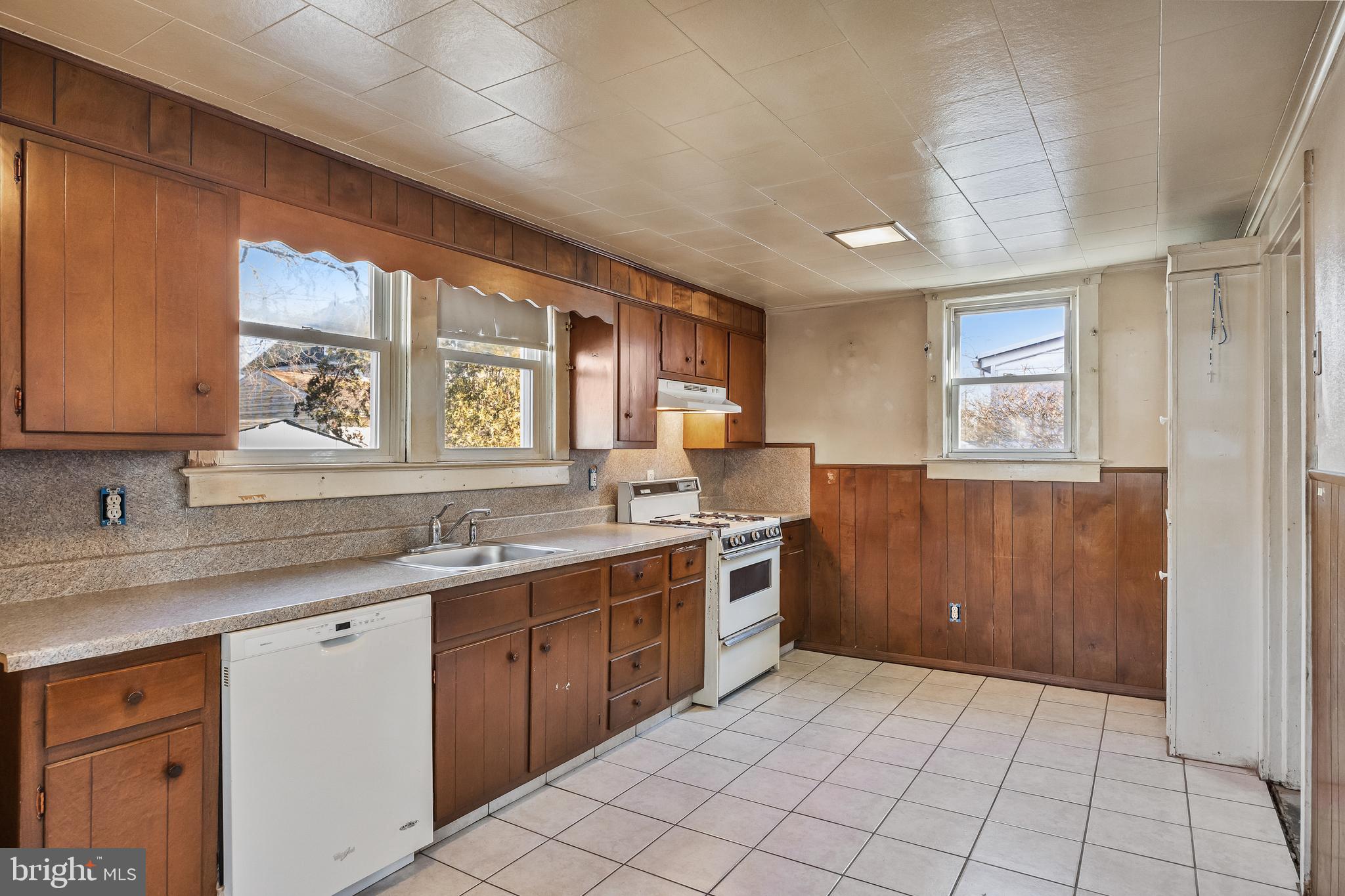 319 Taylor Street Riverside, NJ 08075 - Photo 14 of 27